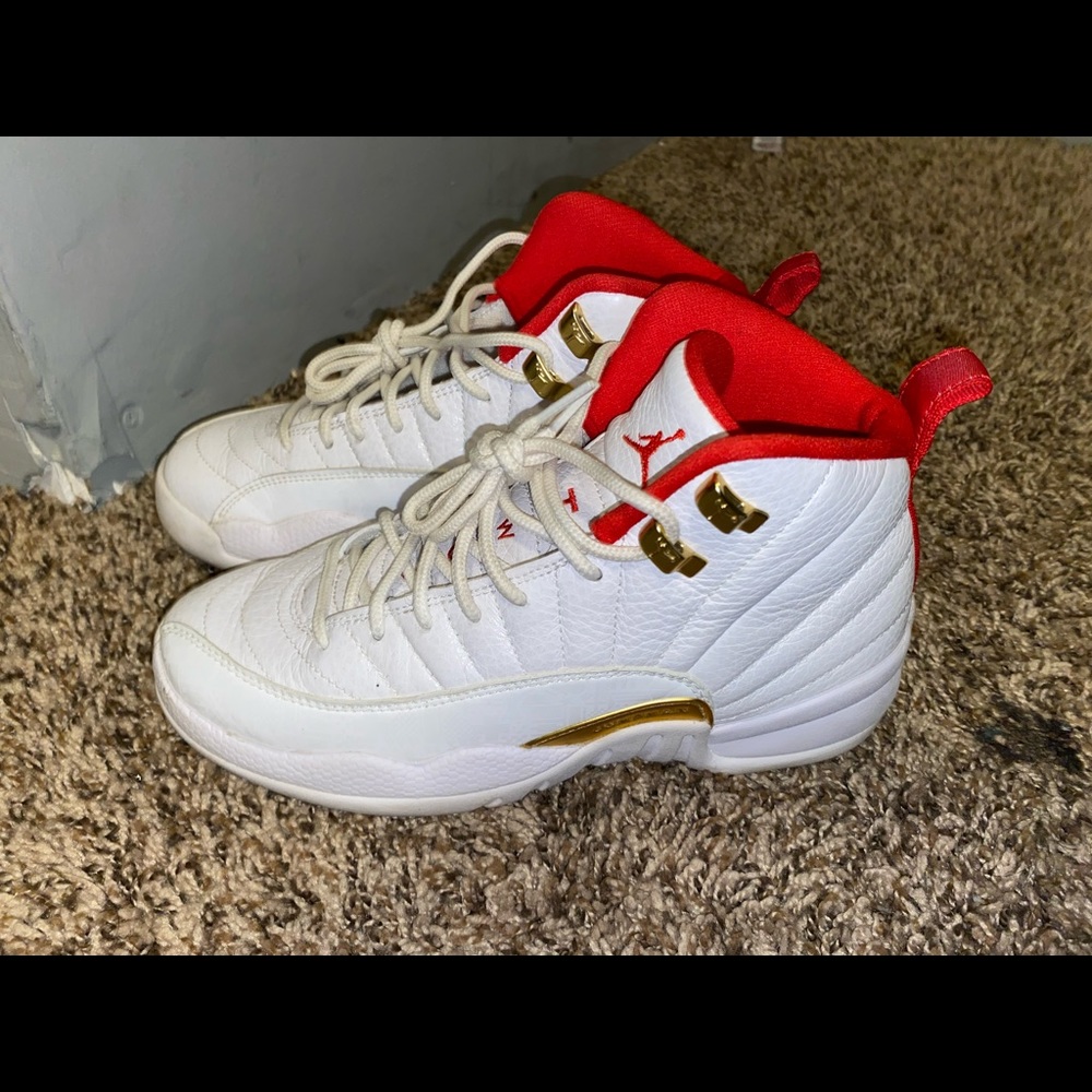 Air Jordan Retro 12 White/University Red